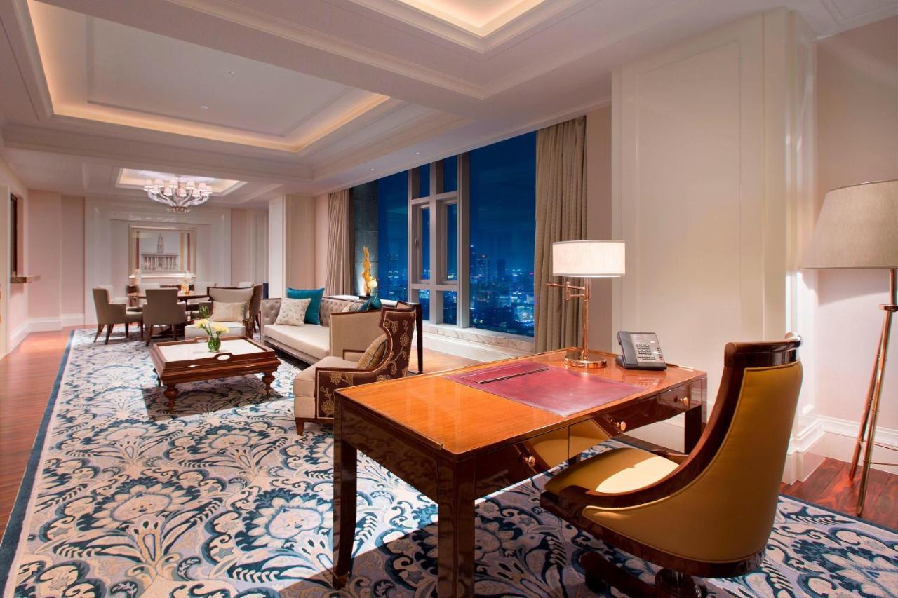 Sheraton Grand Wuhan Hankou Hotel Exteriör bild