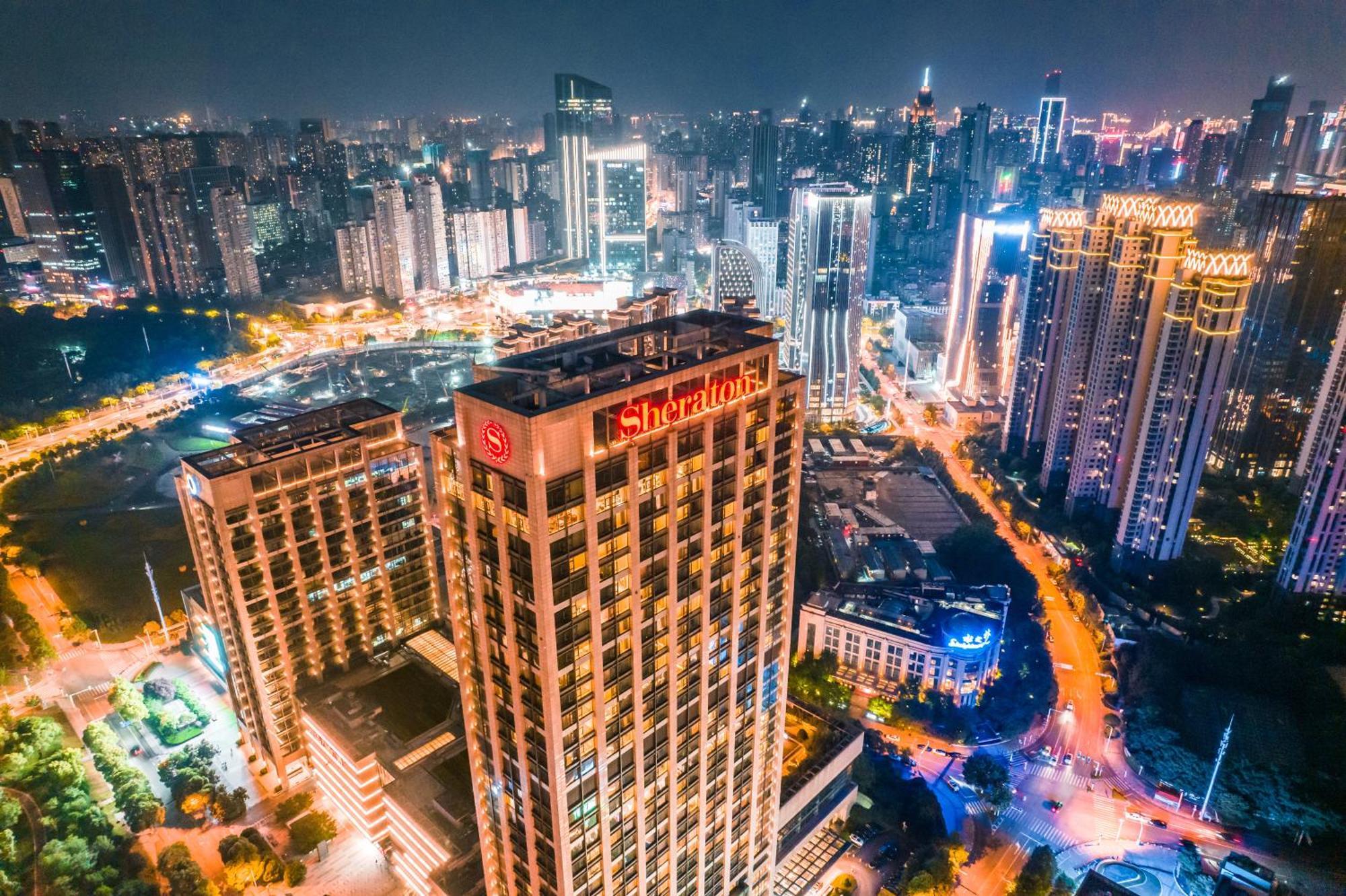 Sheraton Grand Wuhan Hankou Hotel Exteriör bild