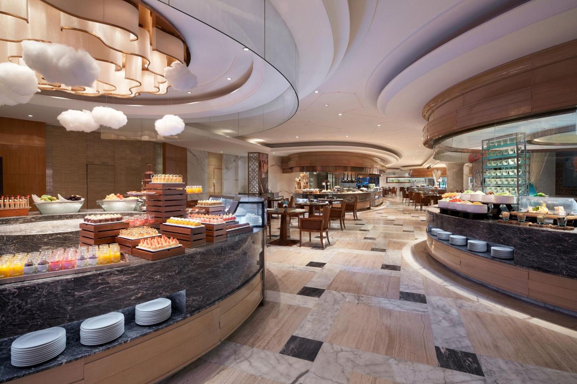 Sheraton Grand Wuhan Hankou Hotel Exteriör bild